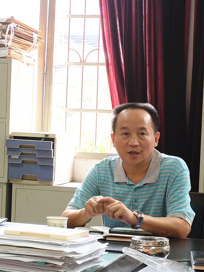 图为 钟海平讲话 WilliamHill体育